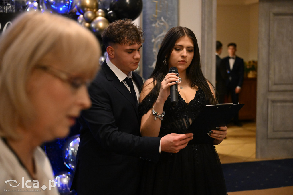 Studniówka ALO i TA. Przed nimi matura