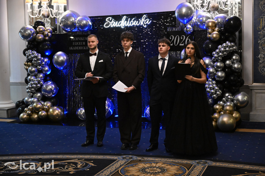 Studniówka ALO i TA. Przed nimi matura