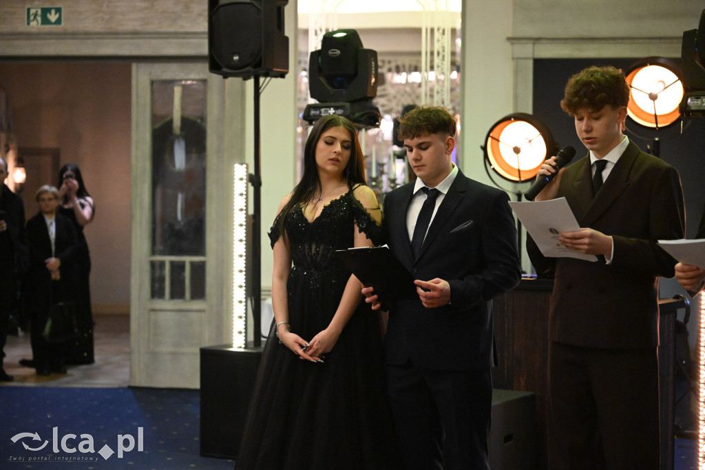 Studniówka ALO i TA. Przed nimi matura