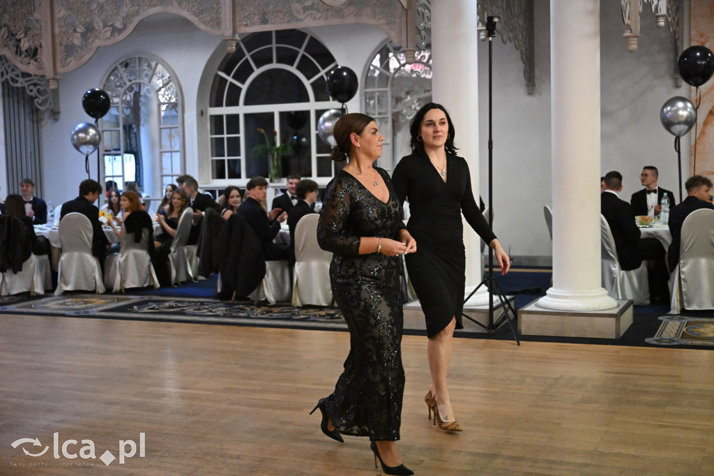 Studniówka ALO i TA. Przed nimi matura