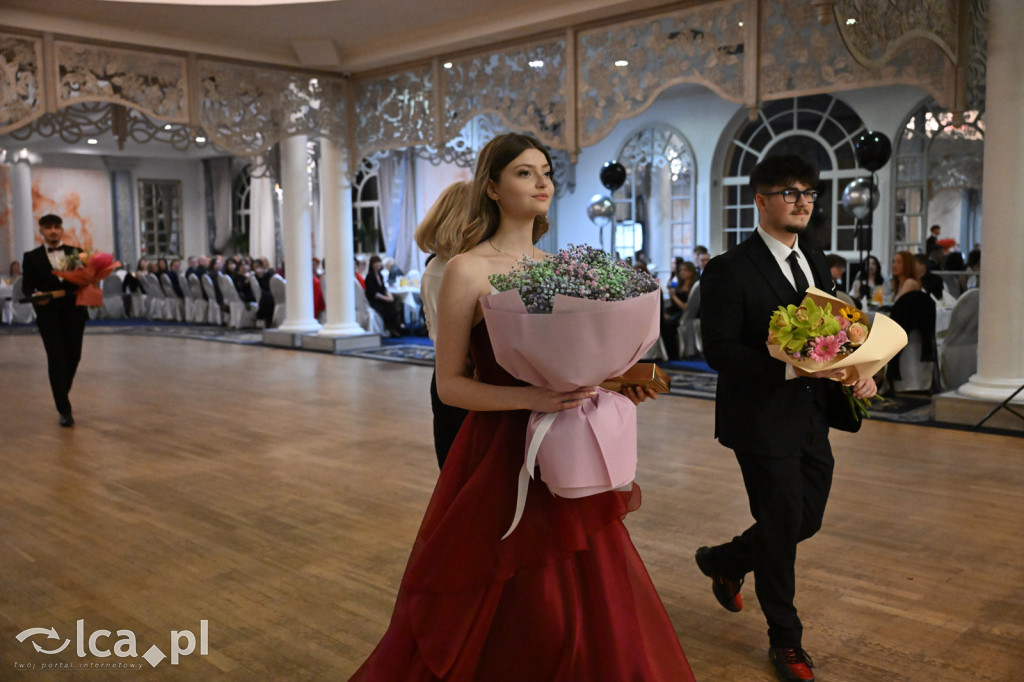 Studniówka ALO i TA. Przed nimi matura