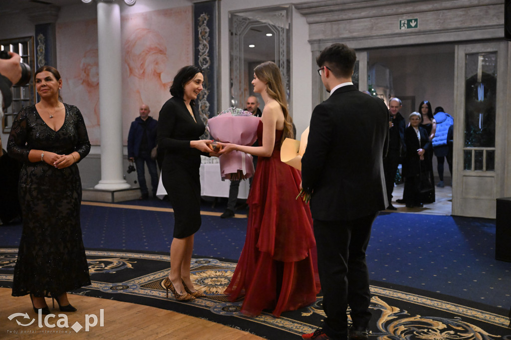 Studniówka ALO i TA. Przed nimi matura