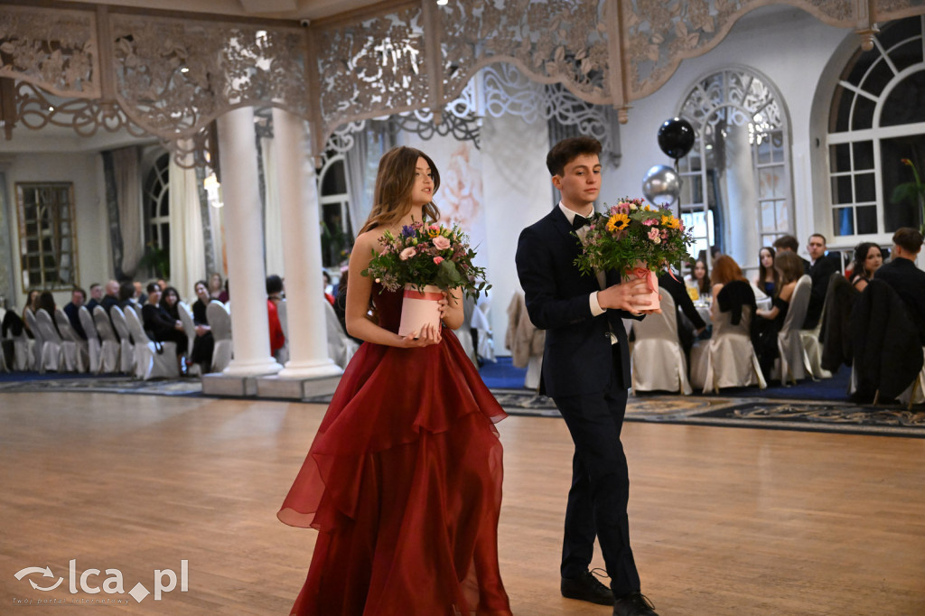 Studniówka ALO i TA. Przed nimi matura