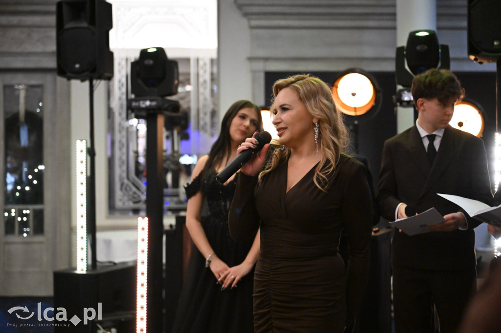 Studniówka ALO i TA. Przed nimi matura