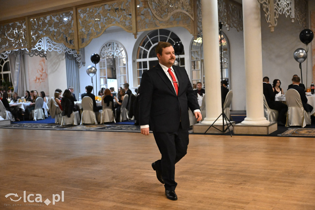 Studniówka ALO i TA. Przed nimi matura