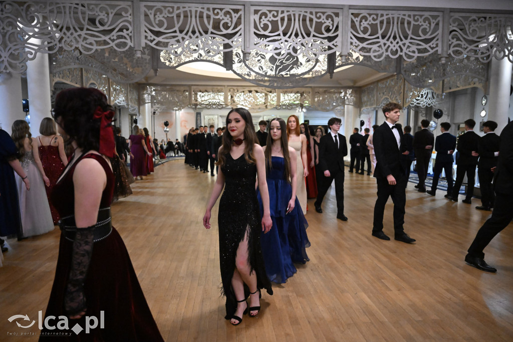 Studniówka ALO i TA. Przed nimi matura