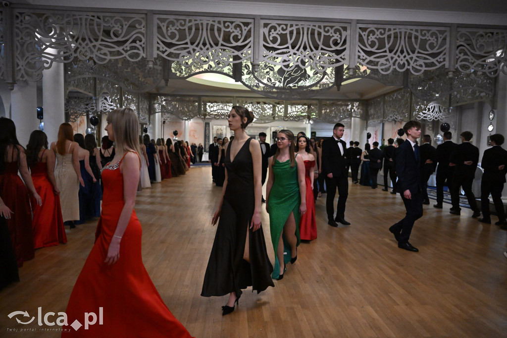 Studniówka ALO i TA. Przed nimi matura