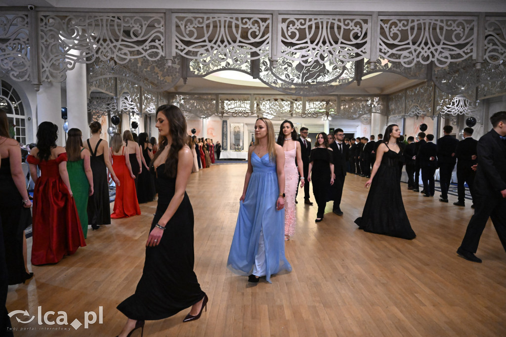 Studniówka ALO i TA. Przed nimi matura