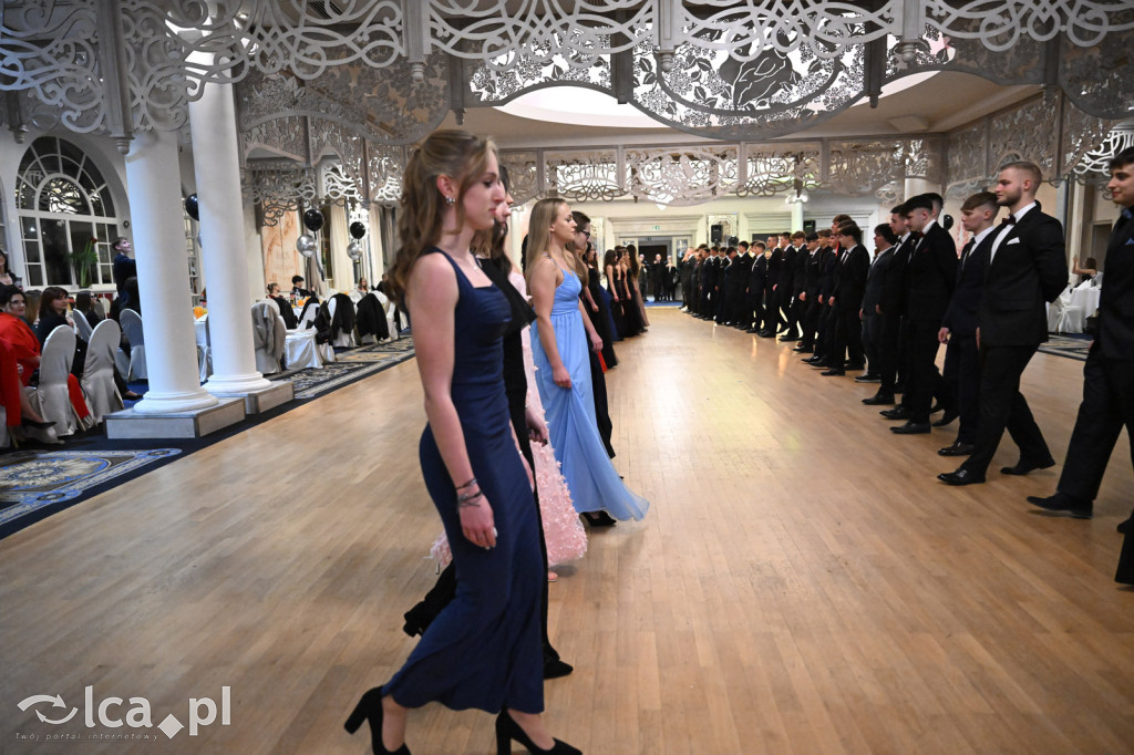 Studniówka ALO i TA. Przed nimi matura