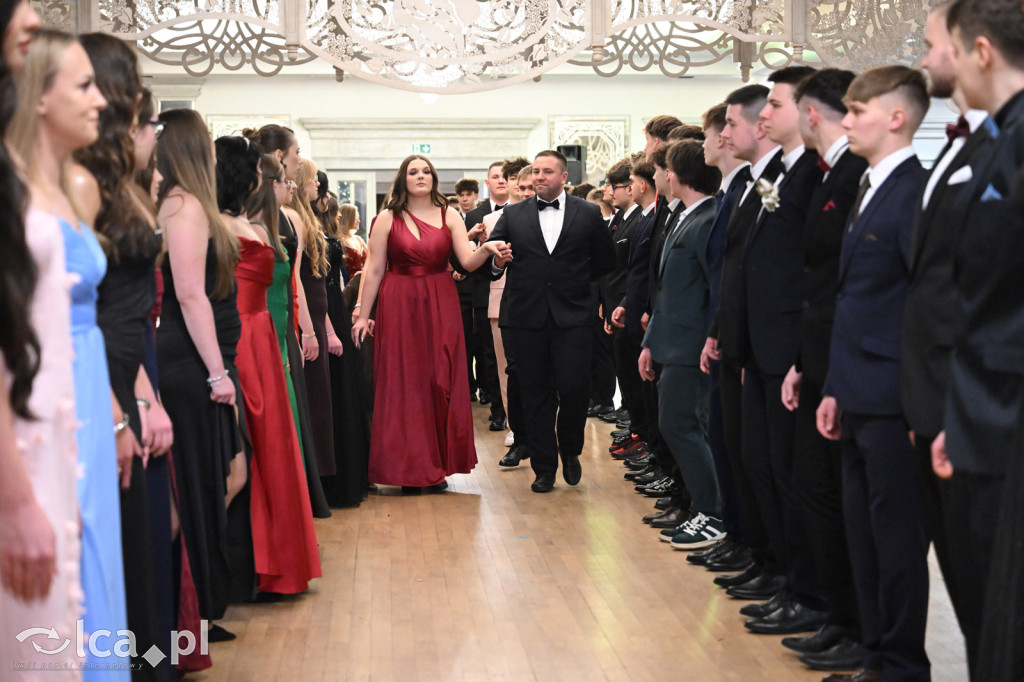 Studniówka ALO i TA. Przed nimi matura