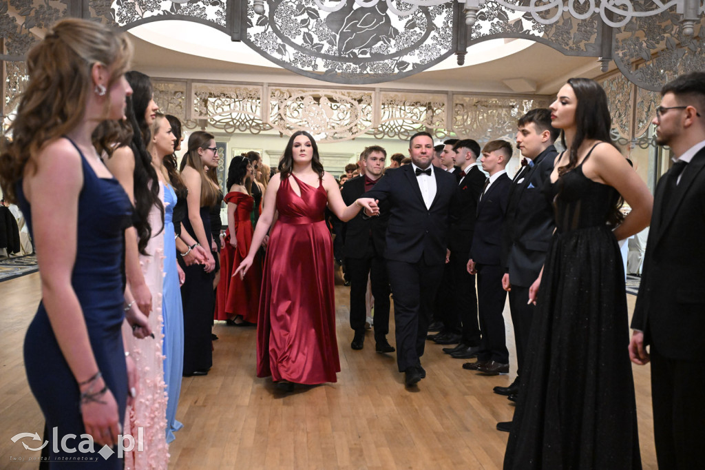 Studniówka ALO i TA. Przed nimi matura