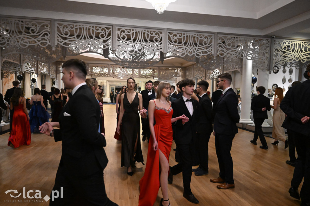 Studniówka ALO i TA. Przed nimi matura