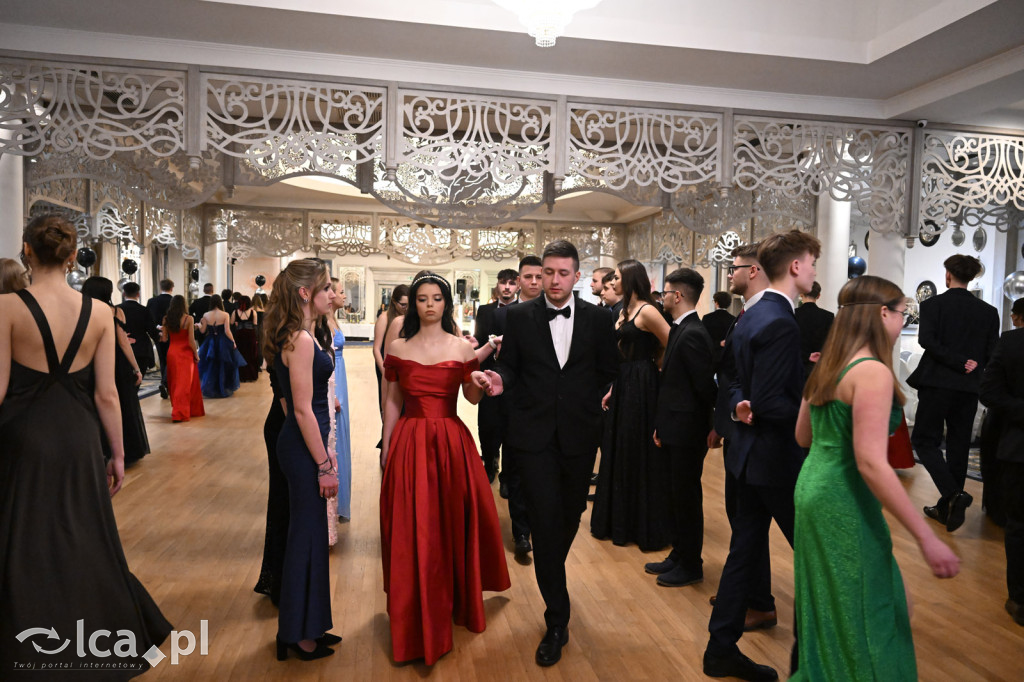 Studniówka ALO i TA. Przed nimi matura