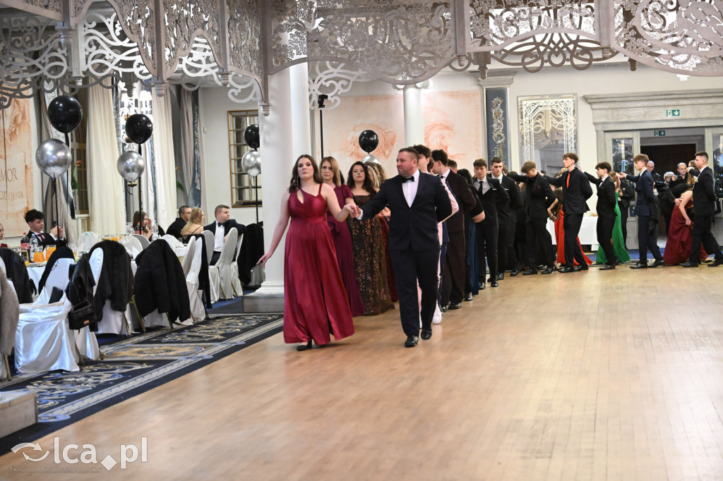 Studniówka ALO i TA. Przed nimi matura