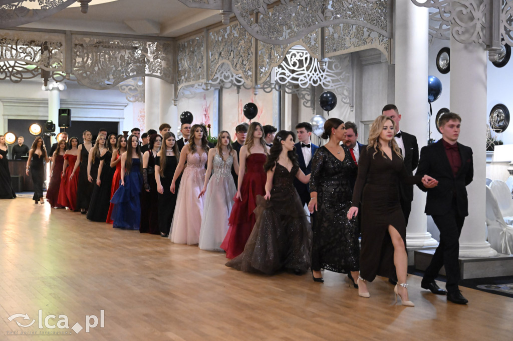 Studniówka ALO i TA. Przed nimi matura