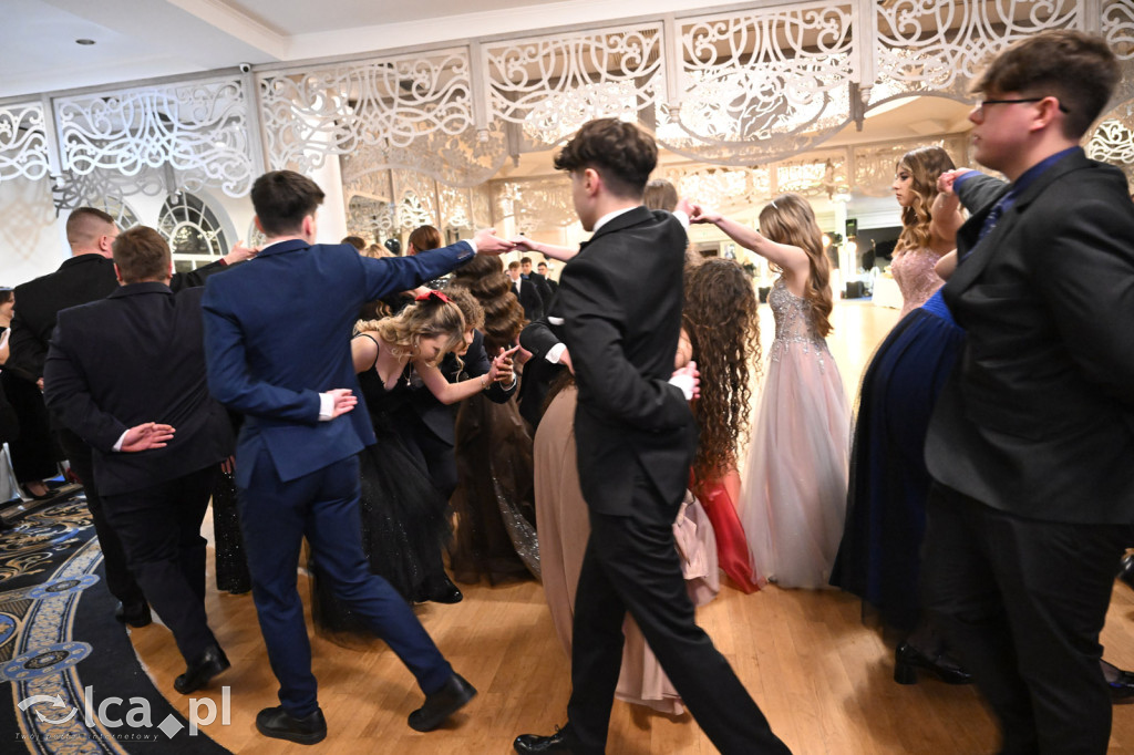 Studniówka ALO i TA. Przed nimi matura