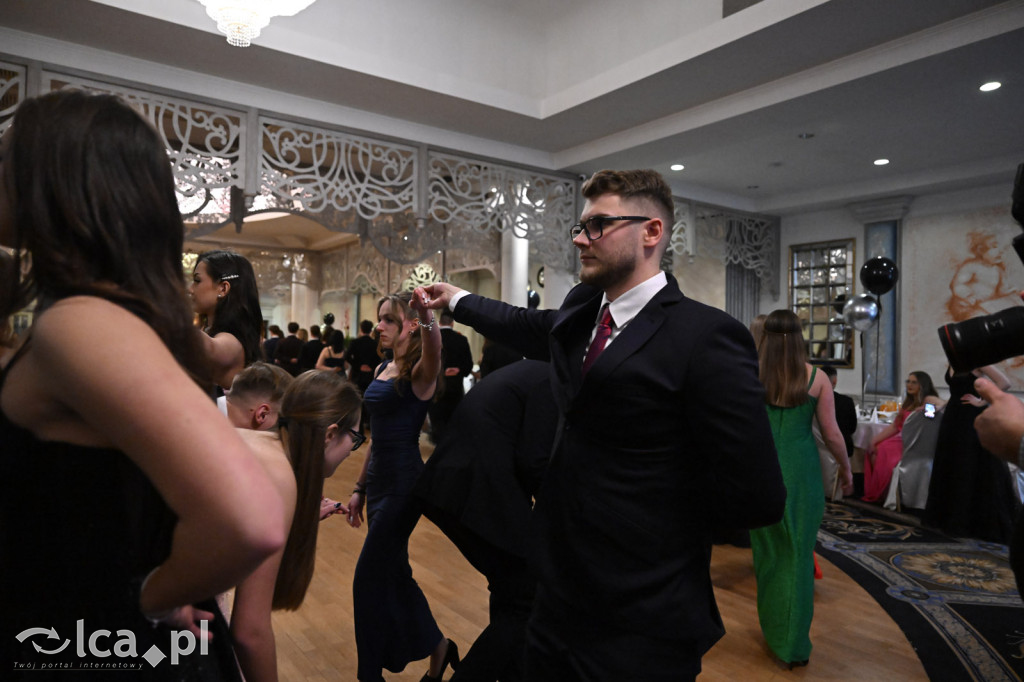 Studniówka ALO i TA. Przed nimi matura