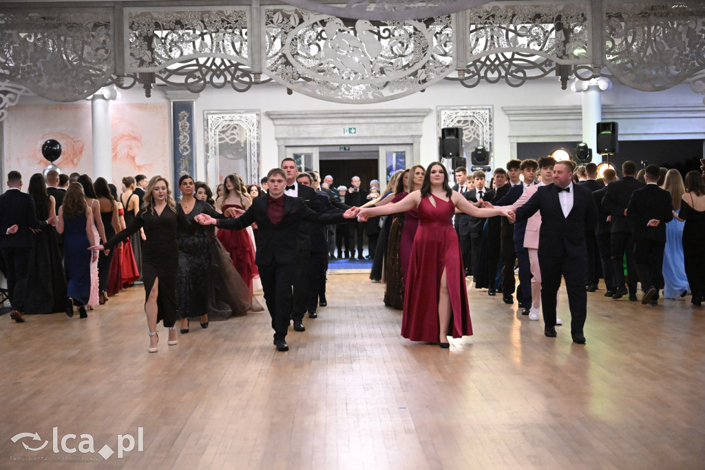 Studniówka ALO i TA. Przed nimi matura