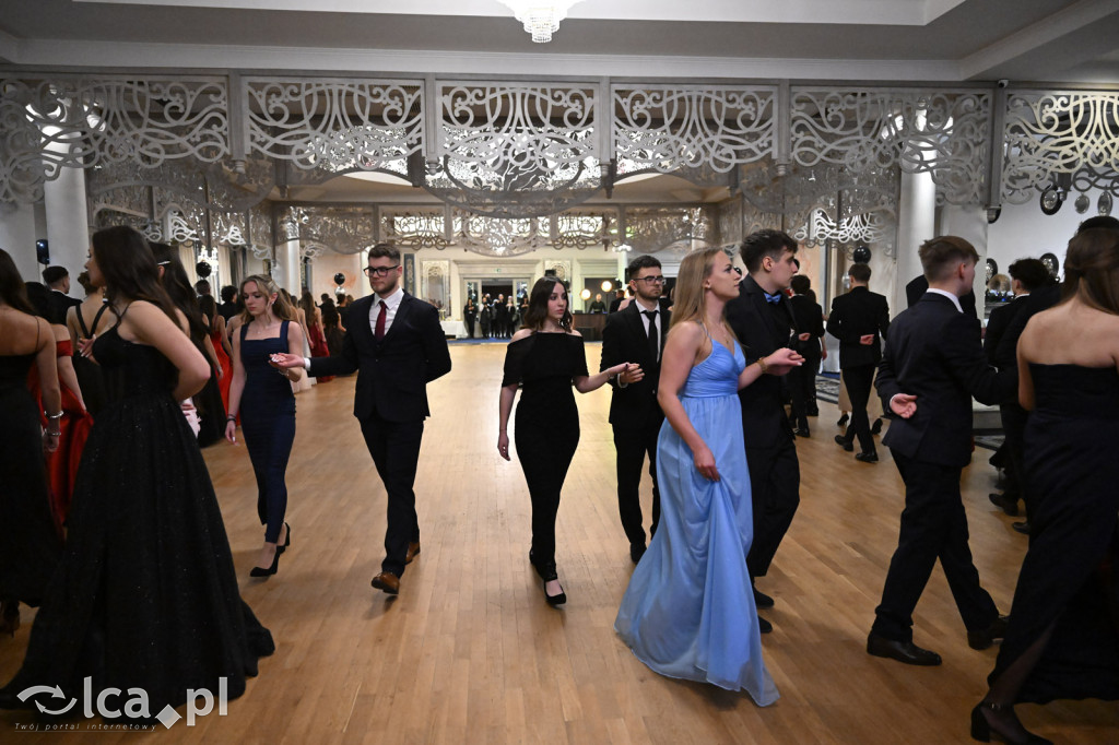 Studniówka ALO i TA. Przed nimi matura