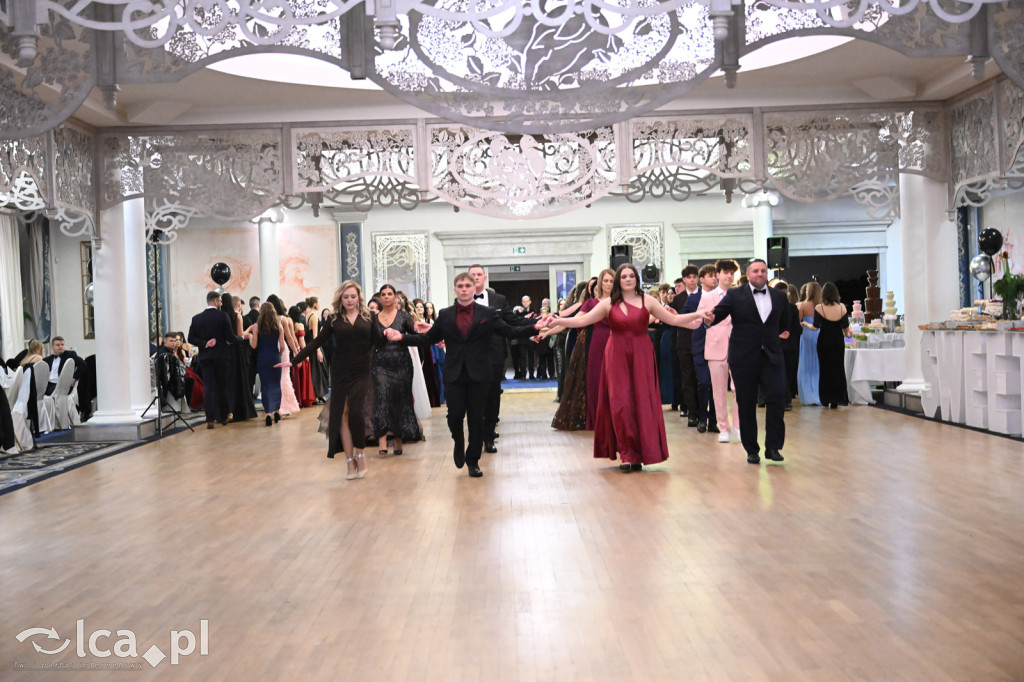 Studniówka ALO i TA. Przed nimi matura