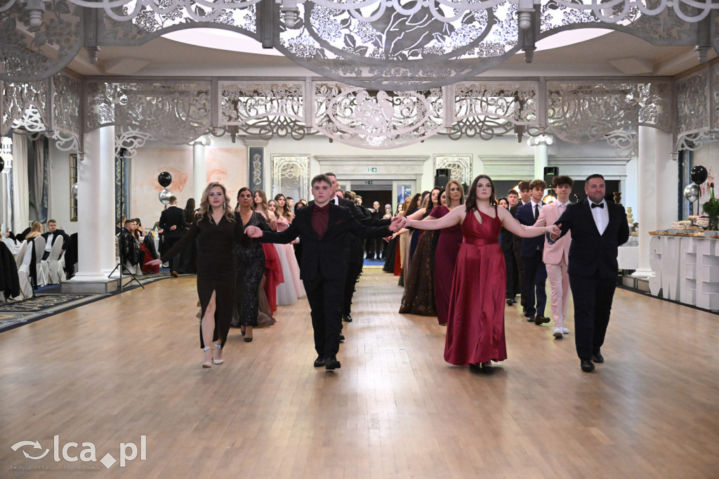 Studniówka ALO i TA. Przed nimi matura