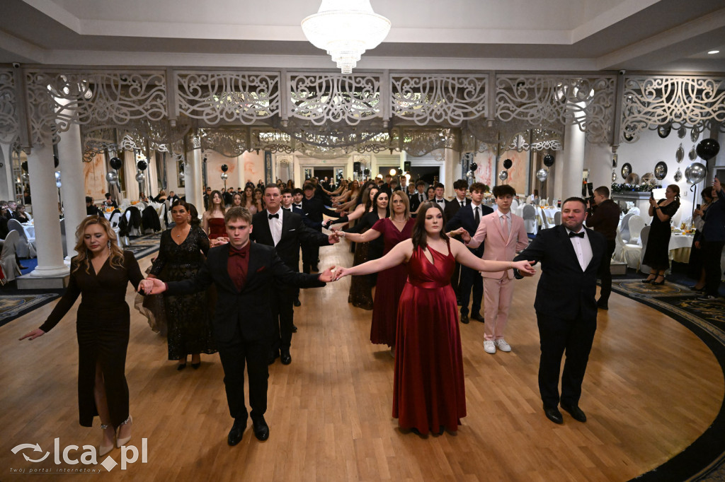 Studniówka ALO i TA. Przed nimi matura