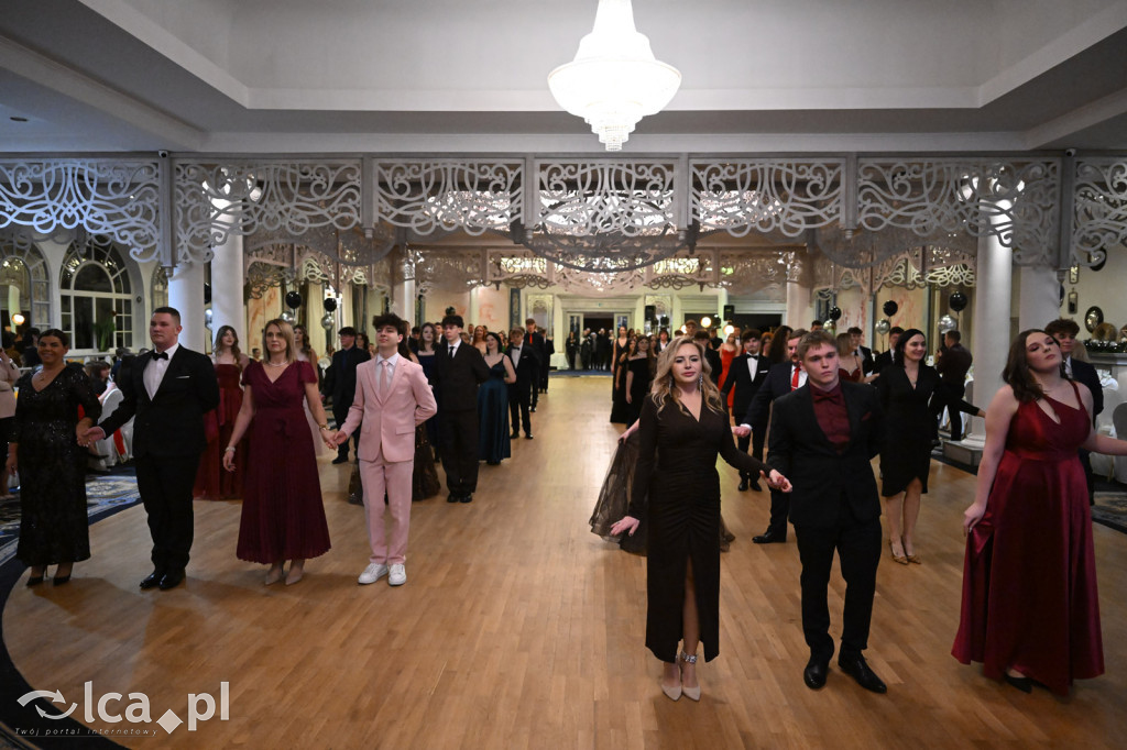 Studniówka ALO i TA. Przed nimi matura