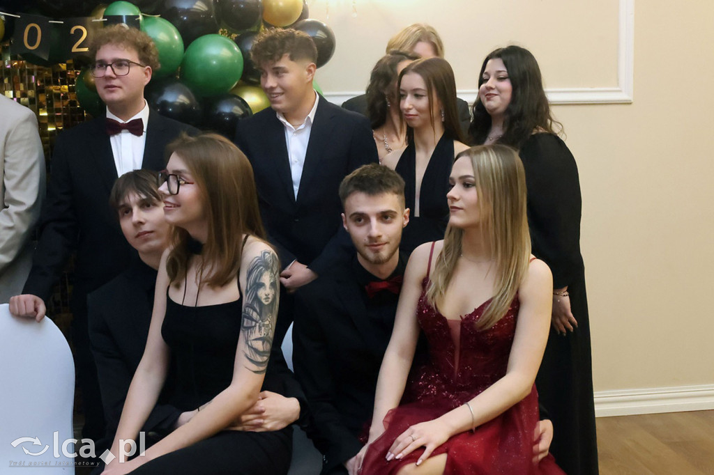 Studniówka Hutnika przed majową maturą