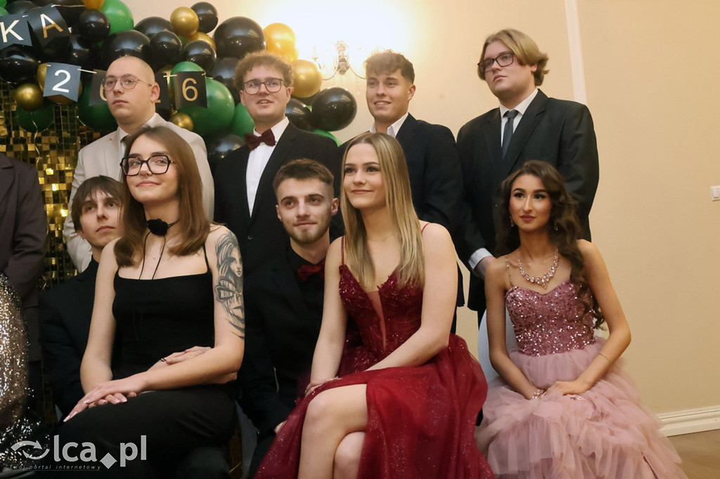 Studniówka Hutnika przed majową maturą