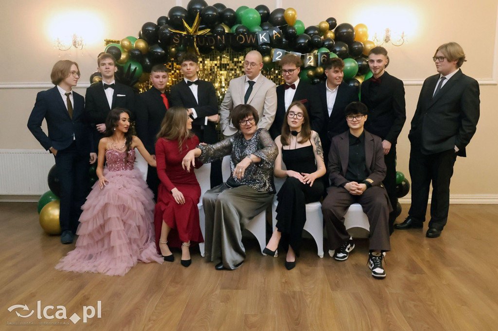 Studniówka Hutnika przed majową maturą