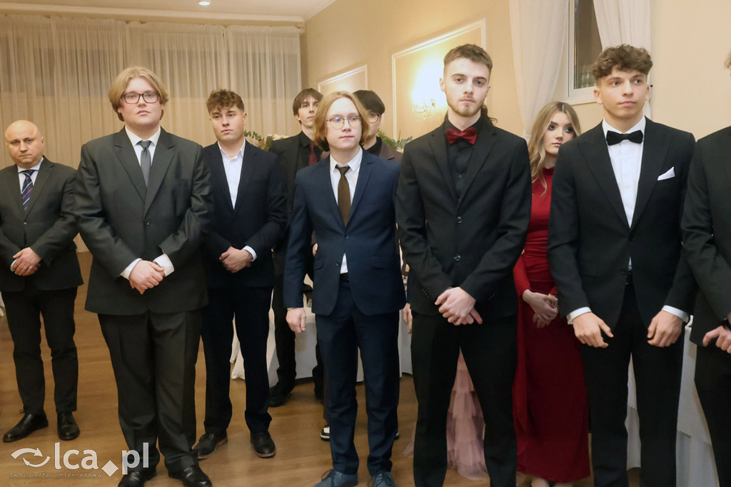 Studniówka Hutnika przed majową maturą