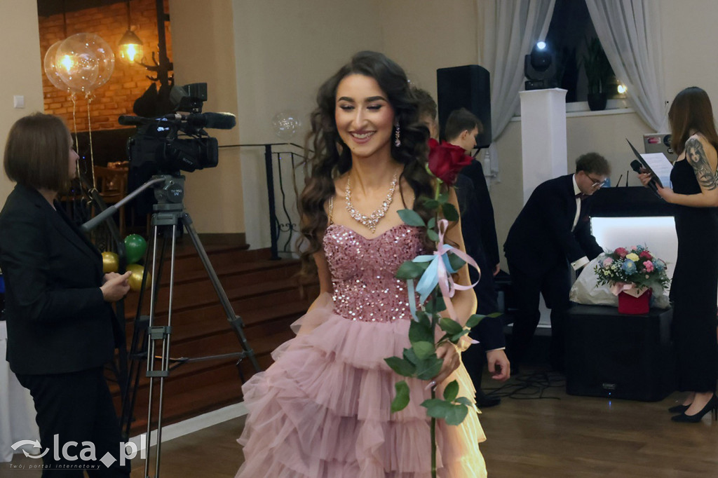 Studniówka Hutnika przed majową maturą