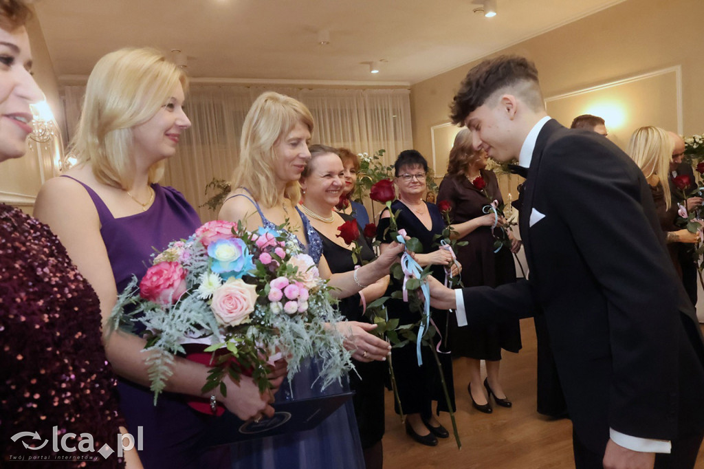 Studniówka Hutnika przed majową maturą