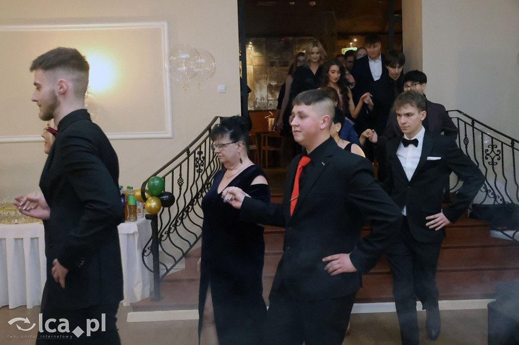 Studniówka Hutnika przed majową maturą