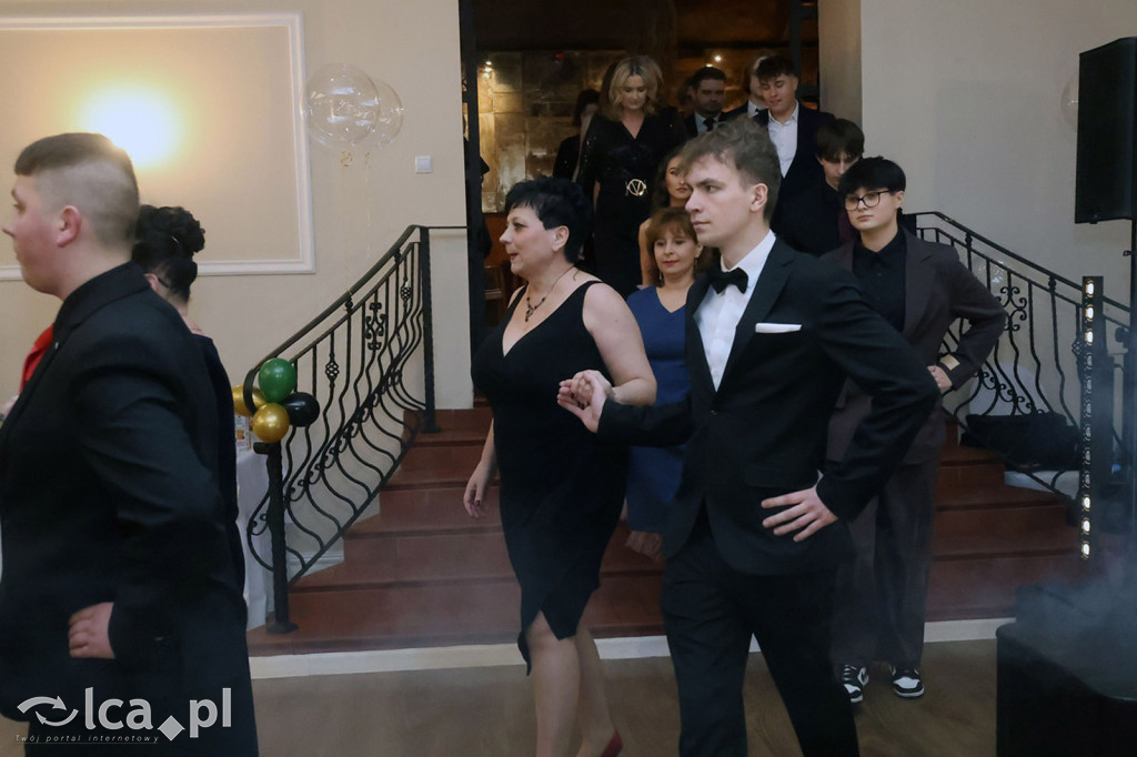 Studniówka Hutnika przed majową maturą