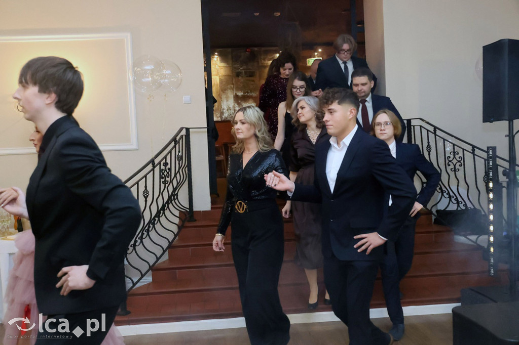 Studniówka Hutnika przed majową maturą