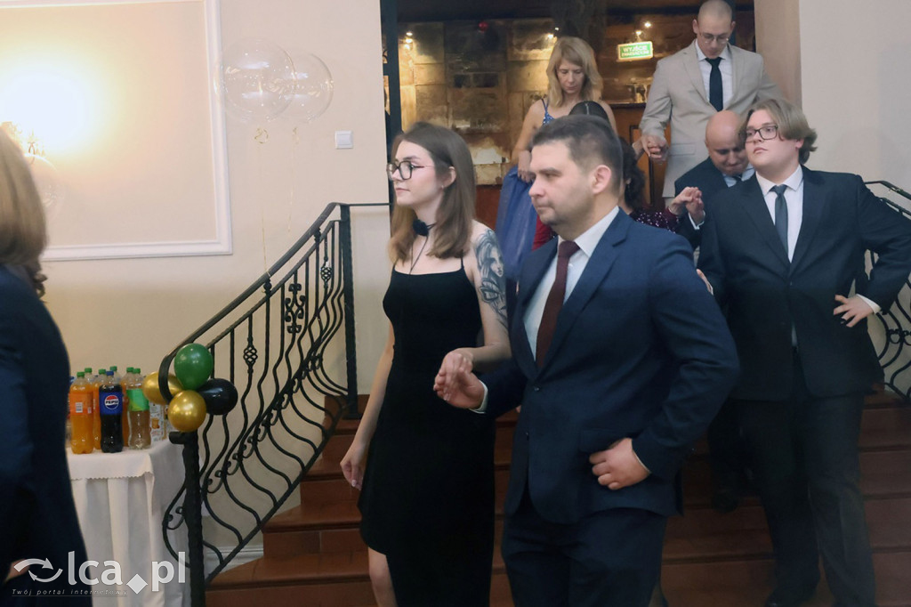 Studniówka Hutnika przed majową maturą