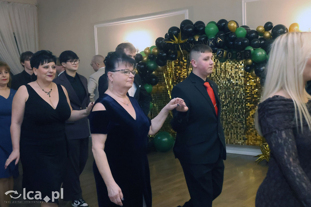 Studniówka Hutnika przed majową maturą