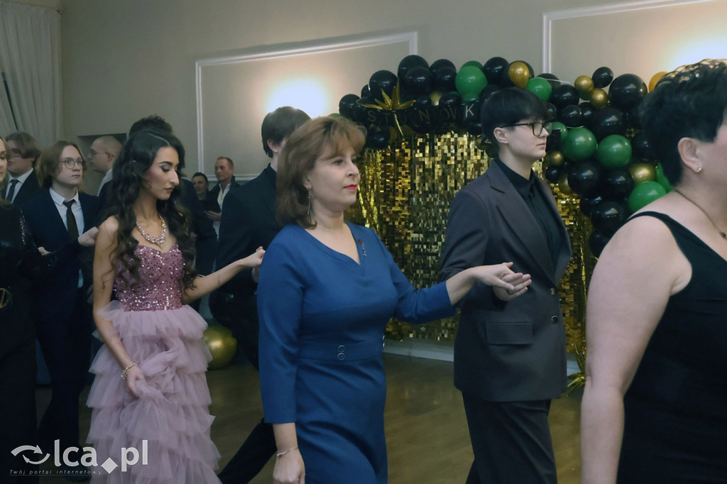 Studniówka Hutnika przed majową maturą