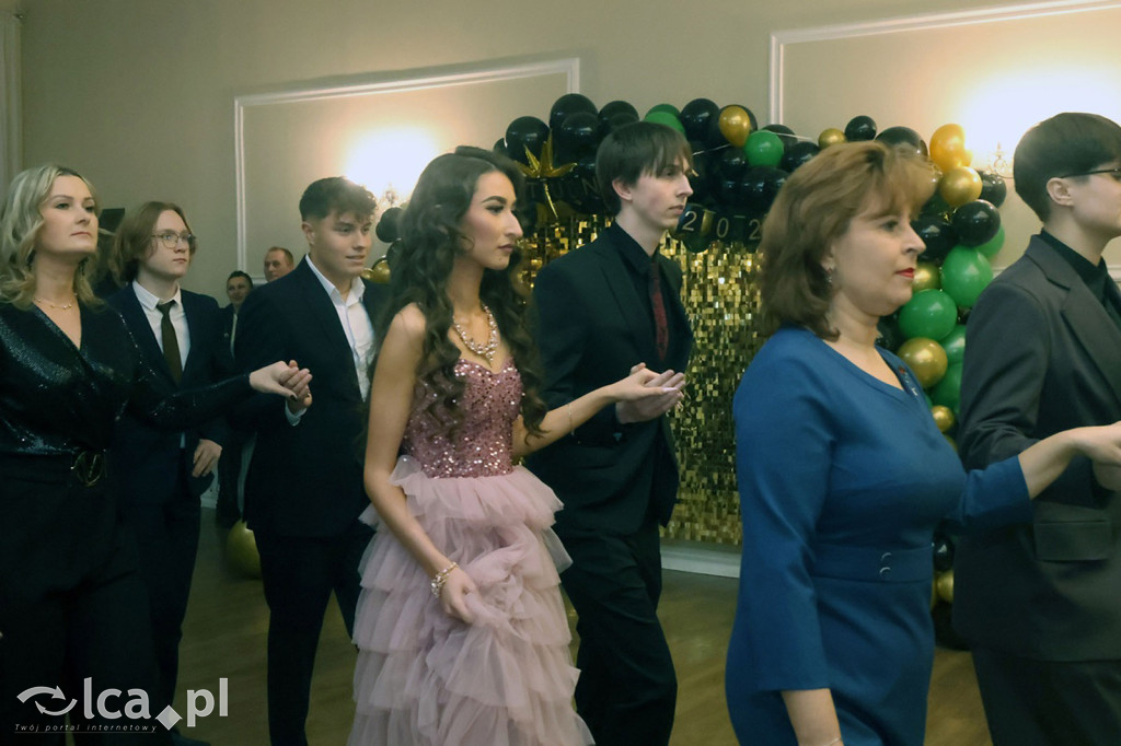 Studniówka Hutnika przed majową maturą