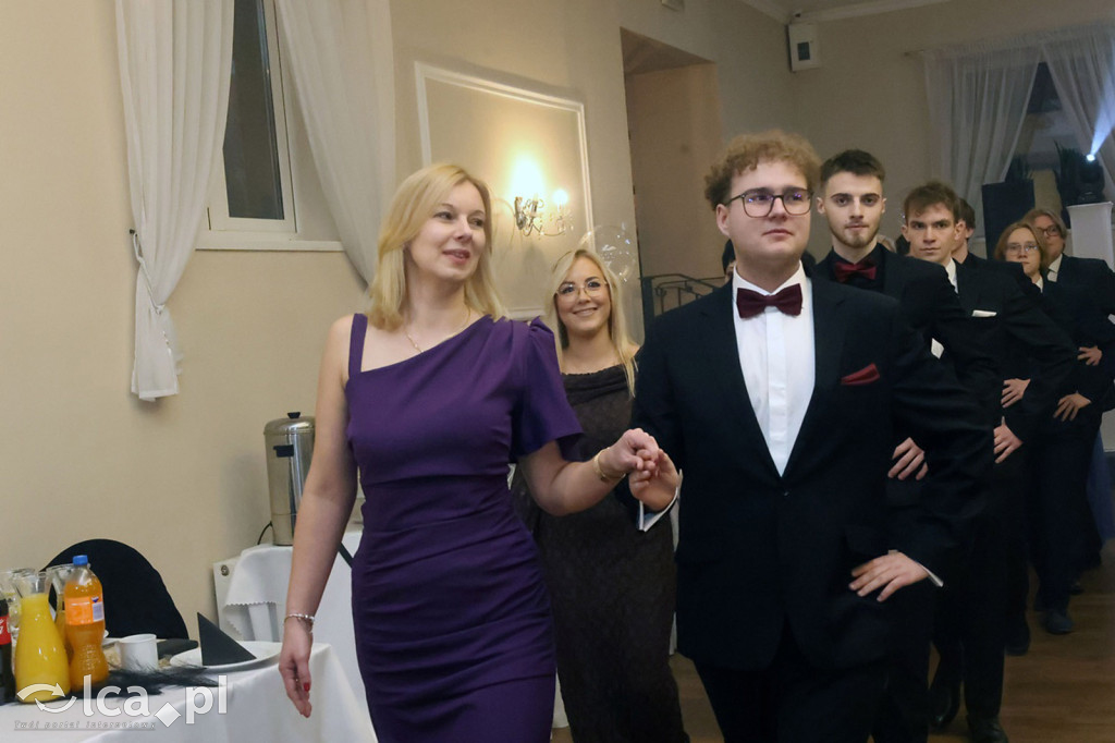 Studniówka Hutnika przed majową maturą