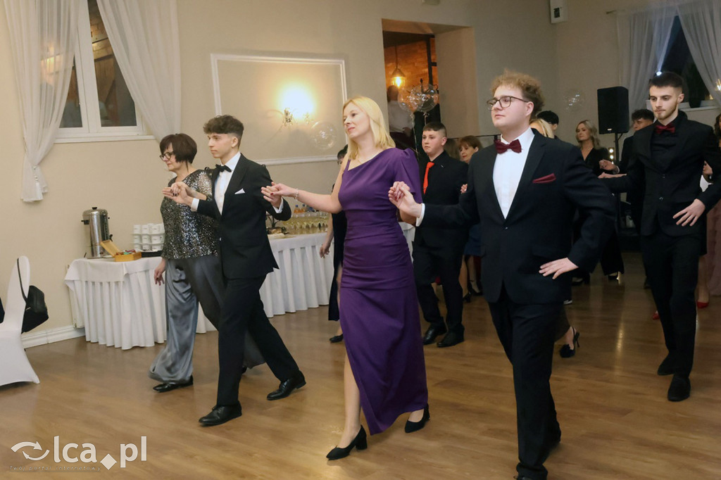 Studniówka Hutnika przed majową maturą