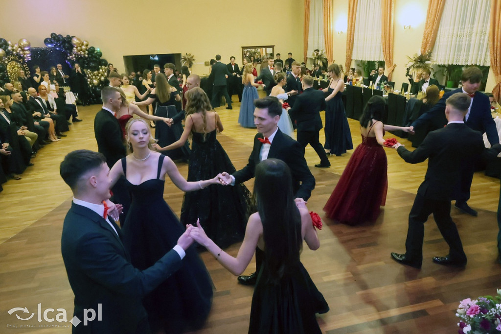 Studniówka Powiatowego Zespołu Szkół w Chojnowie