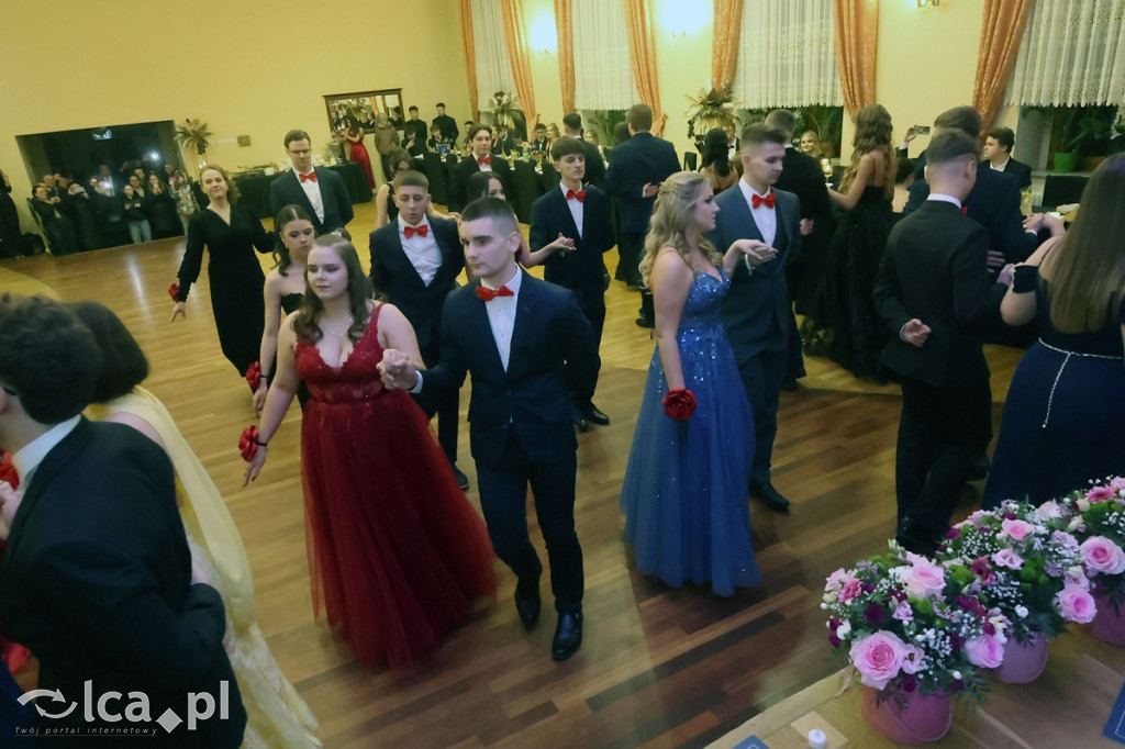 Studniówka Powiatowego Zespołu Szkół w Chojnowie