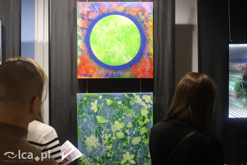 Magia światła i luster w legnickiej galerii