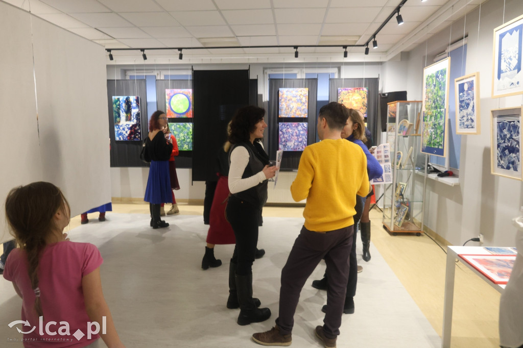 Magia światła i luster w legnickiej galerii