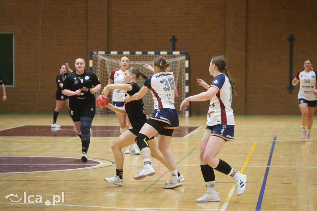 Dziewiątka Legnica pokonuje Pogoń Szczecin