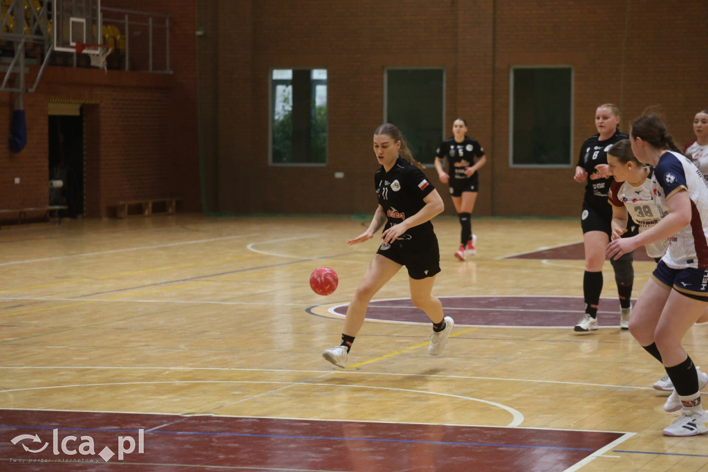 Dziewiątka Legnica pokonuje Pogoń Szczecin