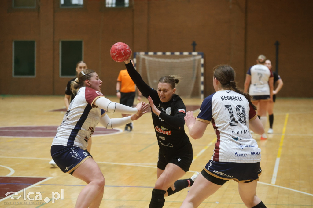 Dziewiątka Legnica pokonuje Pogoń Szczecin
