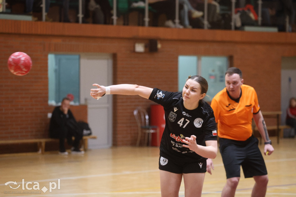 Dziewiątka Legnica pokonuje Pogoń Szczecin